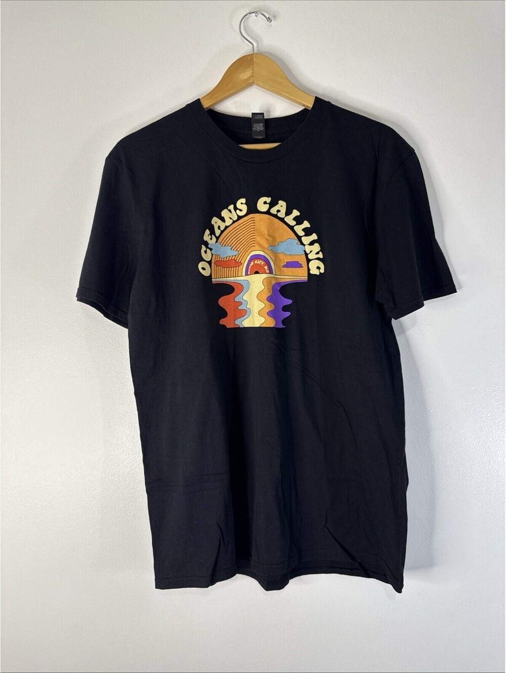 Oceans Calling Festval Shirt Size L Black Short Sleeve Dave Mathews Noah Kahan